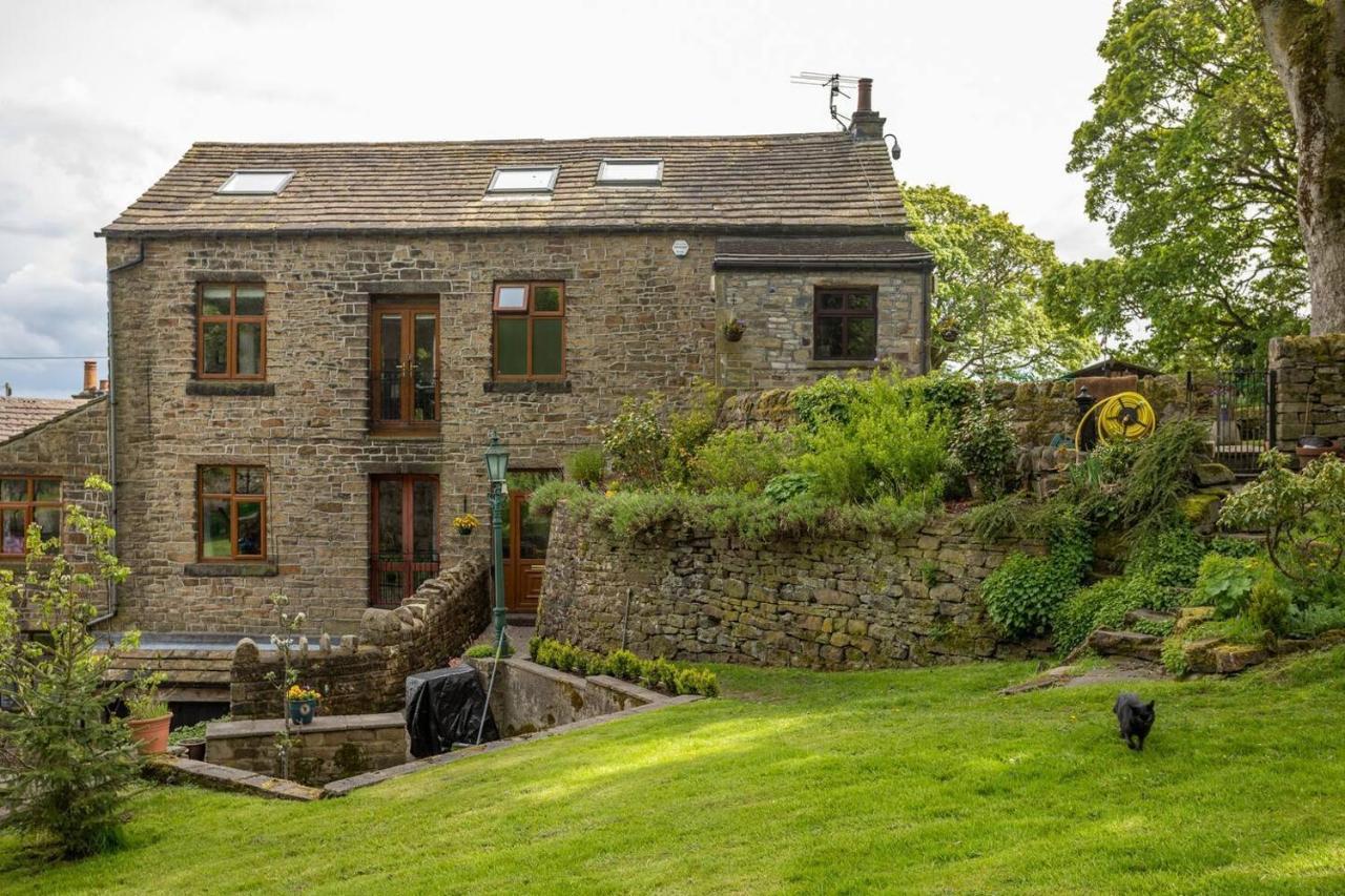 Appartamento Delightful 2 Bed Flat In Old Mill-Private Garden Keighley Esterno foto