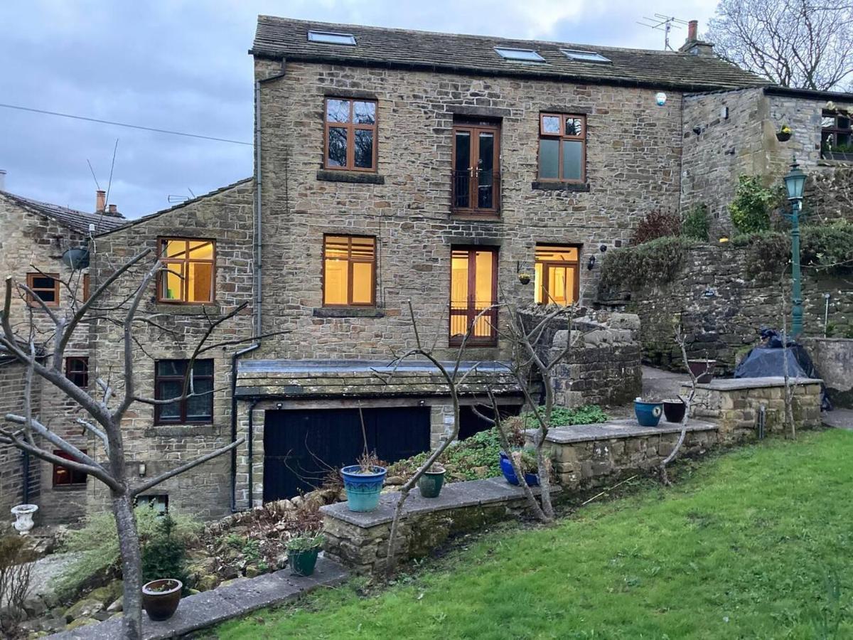 Appartamento Delightful 2 Bed Flat In Old Mill-Private Garden Keighley Esterno foto